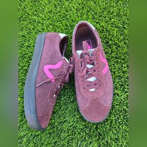 Vans Sport Low sneakers with a retro-inspired low-profile silhouette W9/M 7.5